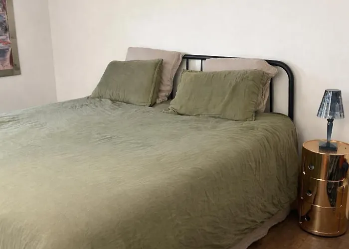 Avec Piscine Et Vue Sur La Baie D'ajaccio * Ajaccio (Corsica)