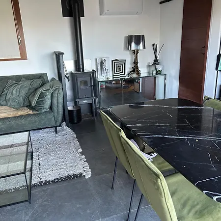 Avec Piscine Et Vue Sur La Baie D'ajaccio